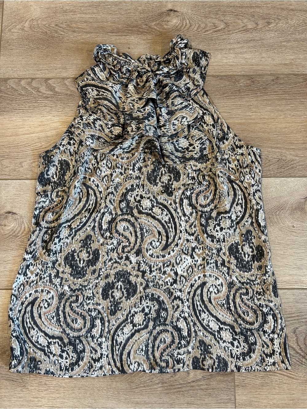 Essentials by Milano Black gray & Tan Paisley Ruffle Neck Sleeveless Top